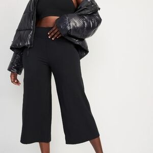 Calvinklein  wide leg pointe cropped pants belted sz M logo work wear